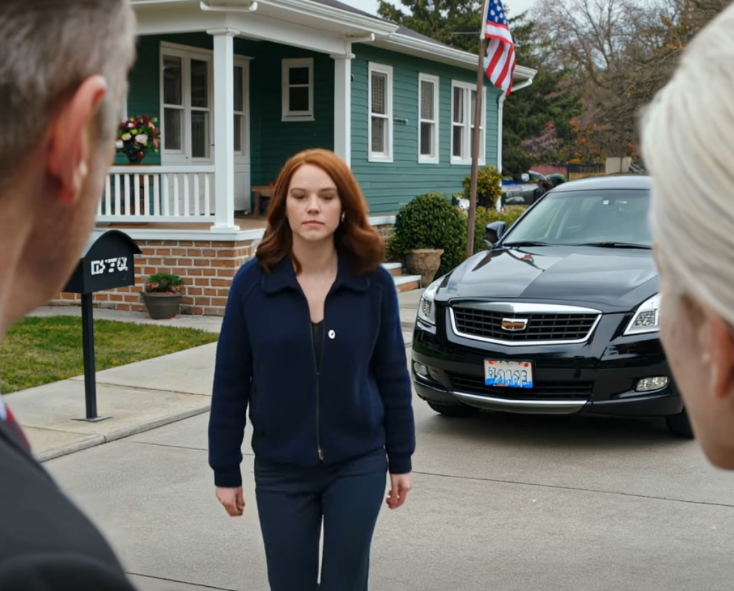 Min rika mormor hittade mig och min sexåriga dotter boende på ett familjehärbärge och frågade varför vi inte bodde i vårt hus på Hawthorne Street, och när jag sa att jag inte hade någon aning om vilket hus hon menade, dök jag upp på ett familjeevenemang tre dagar senare—där mina föräldrar blev bleka. – Nyheter