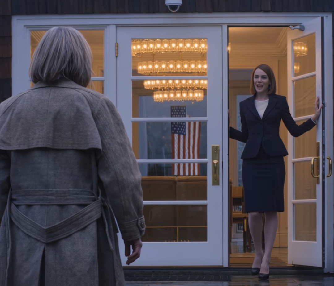 Jag låtsades vara hemlös och pank och knackade på mina barns dörrar. Mina rika barn vände mig bort utan att blinka. Endast svärdottern jag avskydde släppte in mig, redo att ge upp allt för min skull. Nästa morgon kom min advokat, och deras ansikten blev bleka. – Nyheter